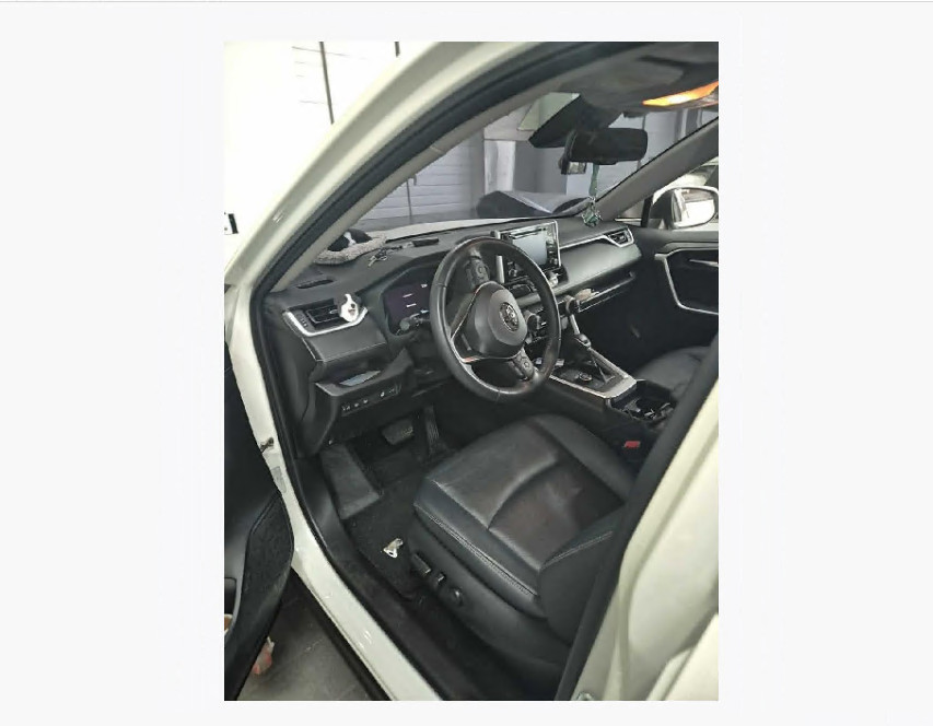 토요타 RAV4 Hybrid AWD