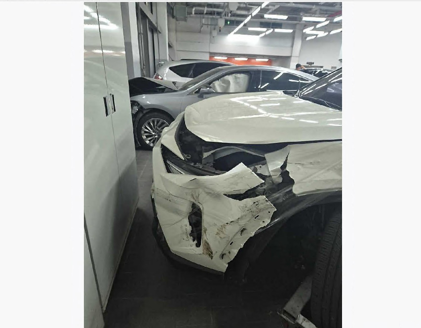 토요타 RAV4 Hybrid AWD