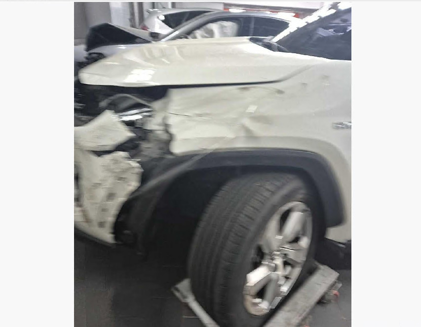 토요타 RAV4 Hybrid AWD