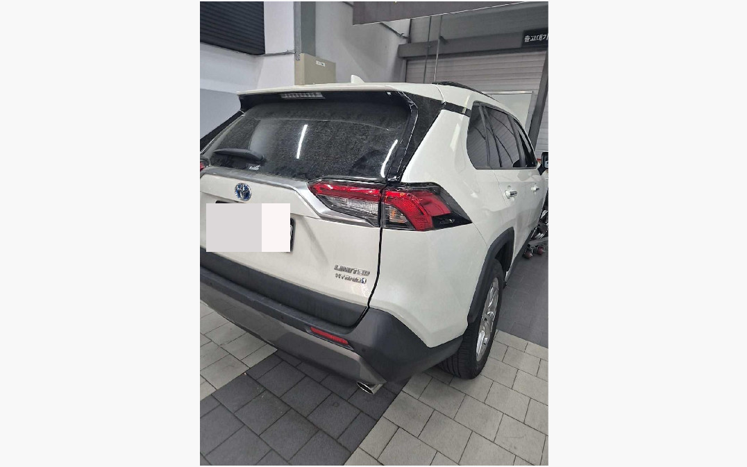 토요타 RAV4 Hybrid AWD