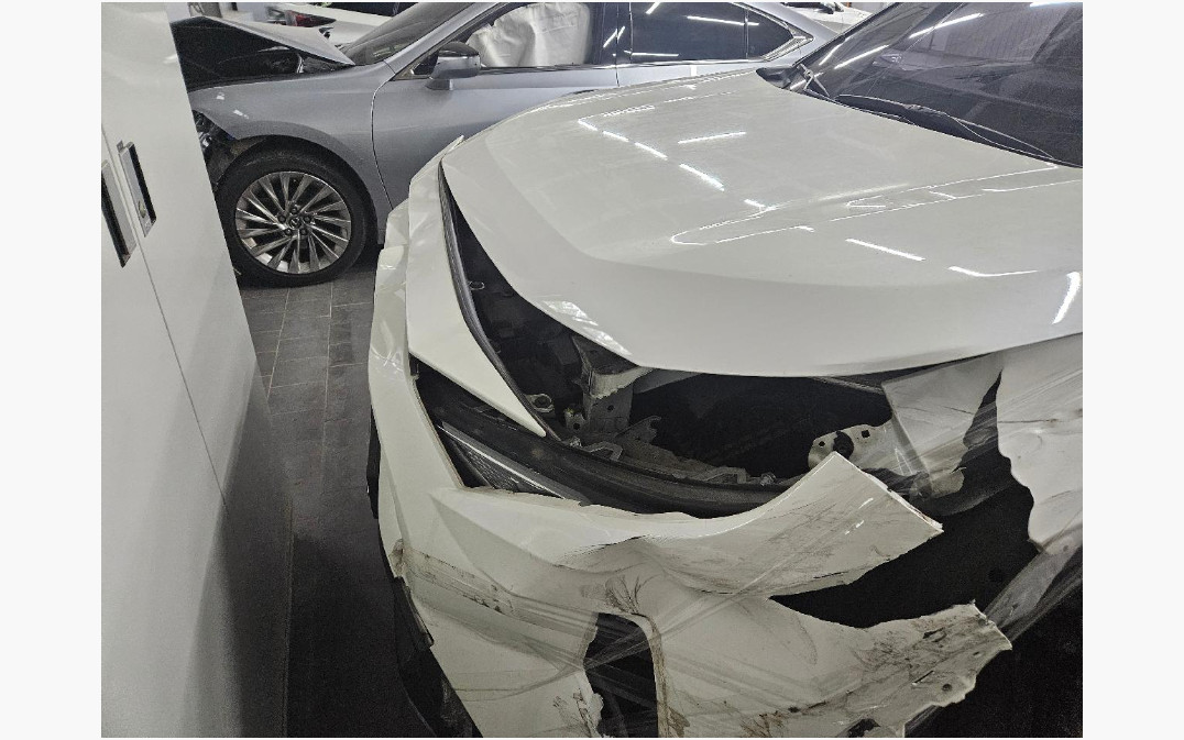 토요타 RAV4 Hybrid AWD