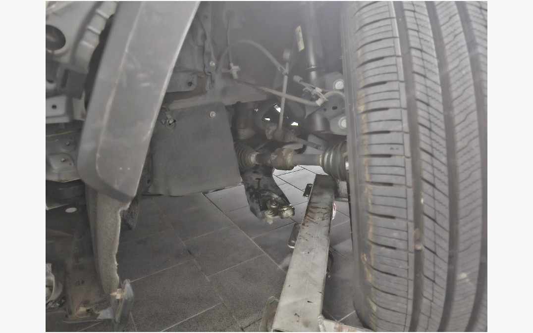 토요타 RAV4 Hybrid AWD