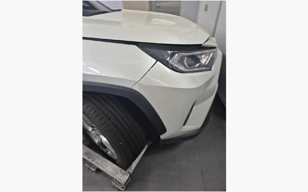 토요타 RAV4 Hybrid AWD