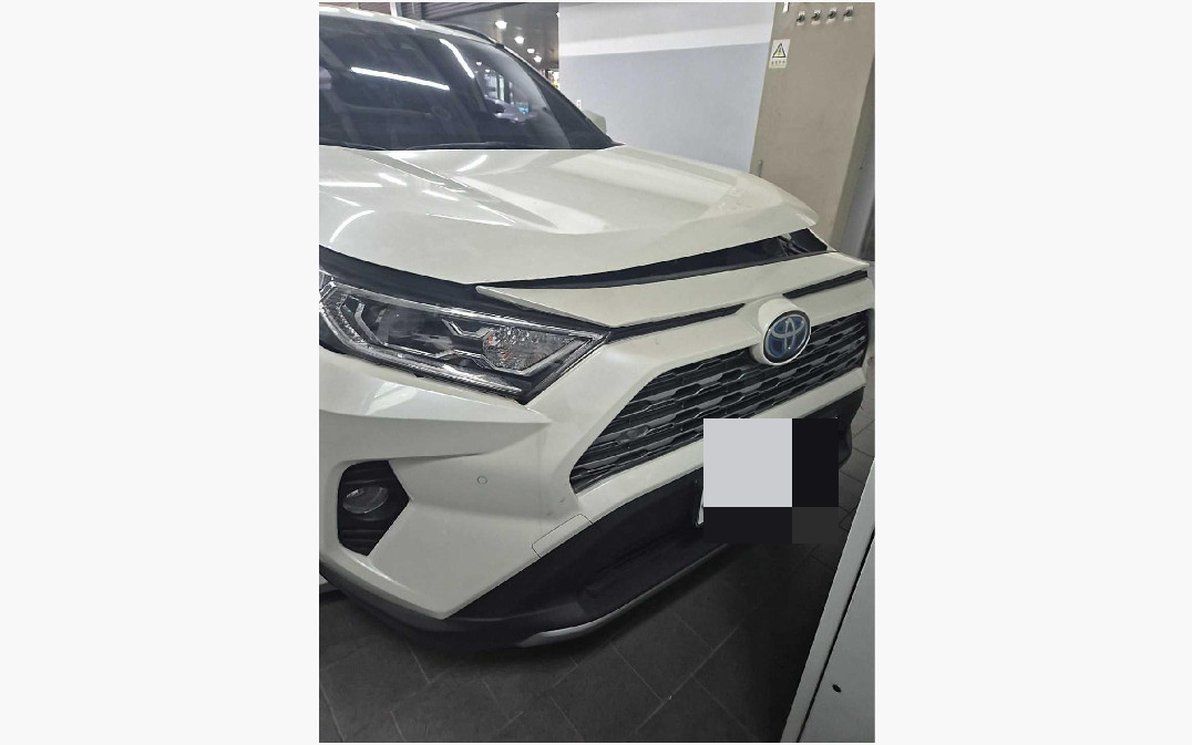 토요타 RAV4 Hybrid AWD