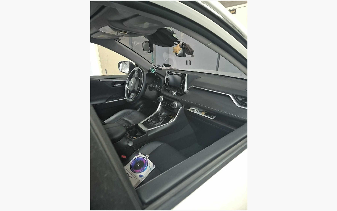 토요타 RAV4 Hybrid AWD