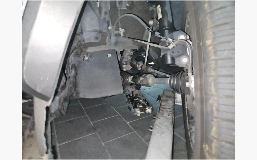 토요타 RAV4 Hybrid AWD