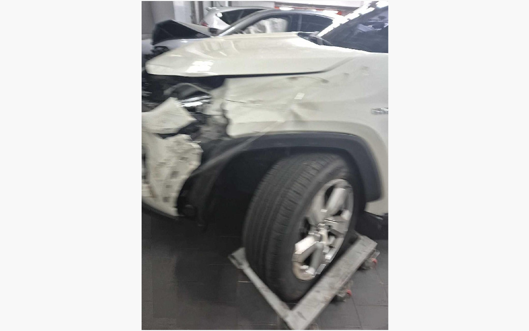 토요타 RAV4 Hybrid AWD