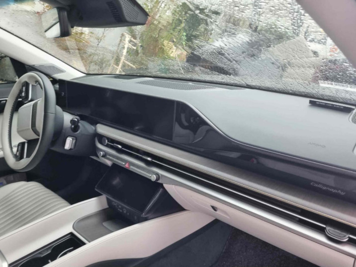 그랜저 하이브리드(GRANDEUR HYBRID)