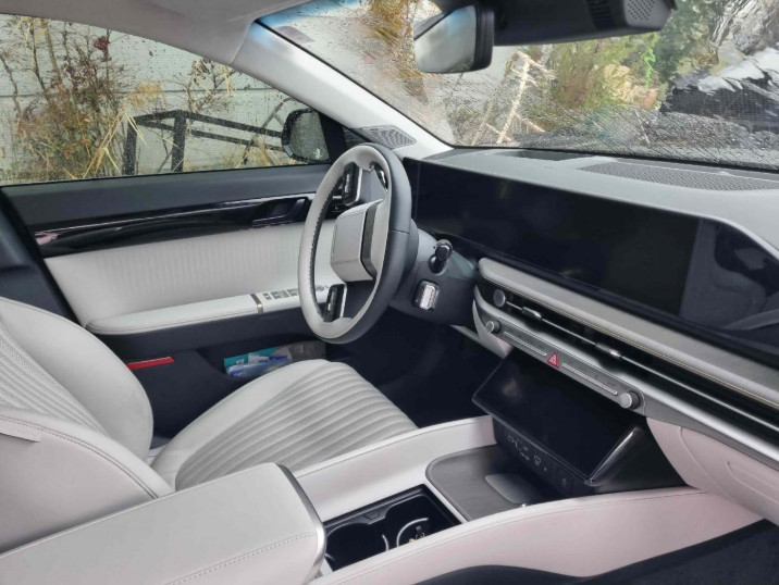 그랜저 하이브리드(GRANDEUR HYBRID)