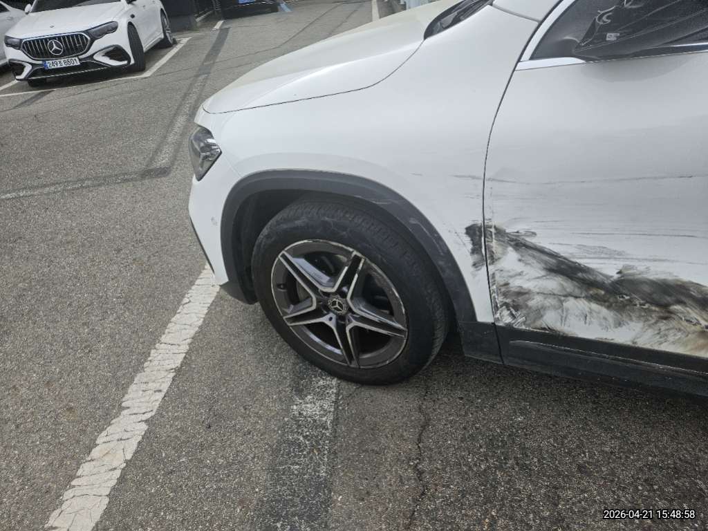 Mercedes-Benz GLA250 4MATIC