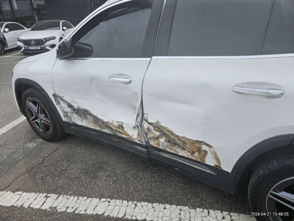 Mercedes-Benz GLA250 4MATIC