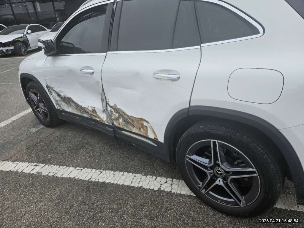 Mercedes-Benz GLA250 4MATIC
