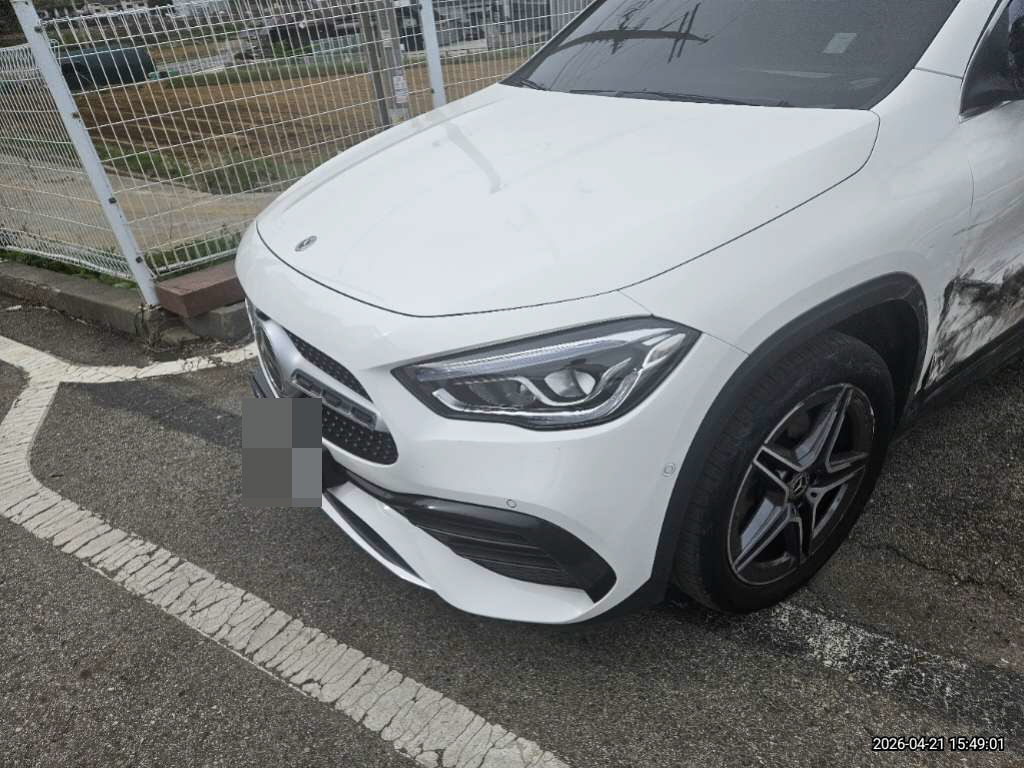 Mercedes-Benz GLA250 4MATIC