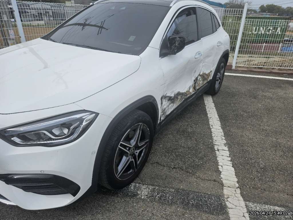 Mercedes-Benz GLA250 4MATIC