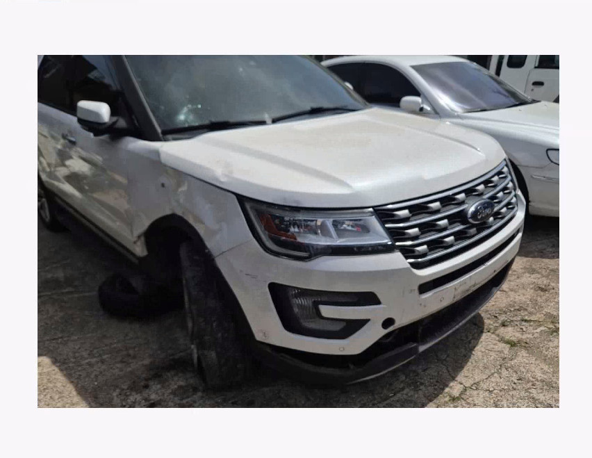 Explorer 2.3 AWD