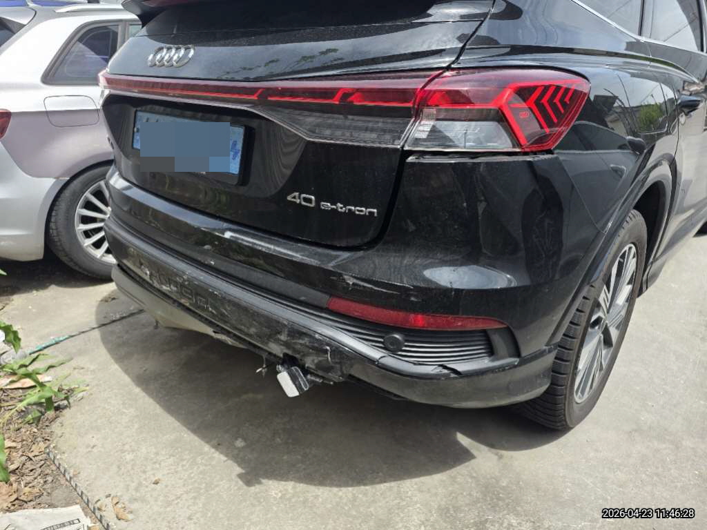 Q4 Sportback 40 e-tron