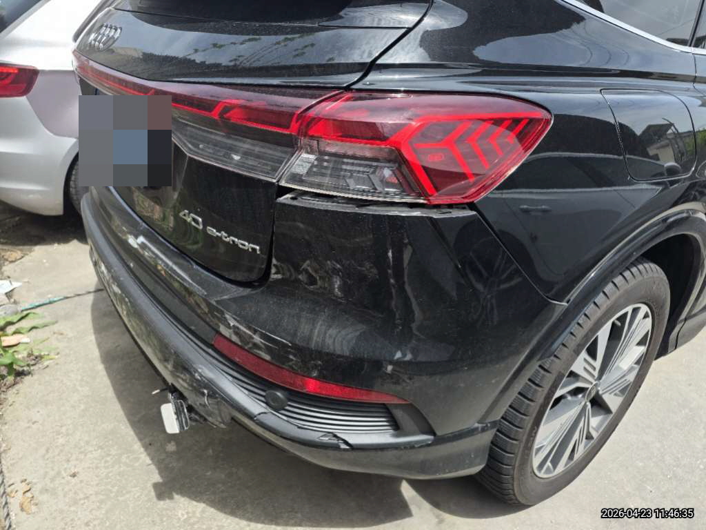 Q4 Sportback 40 e-tron