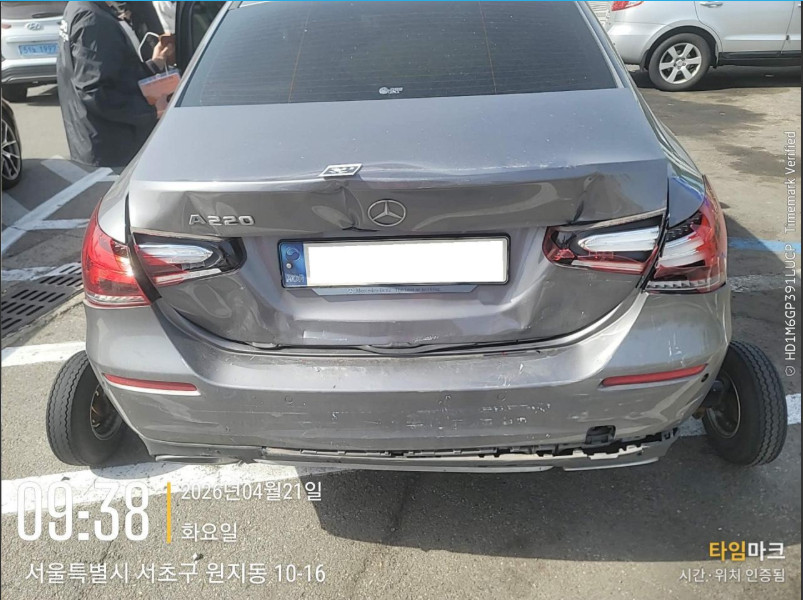 Mercedes-Benz A220 Sedan