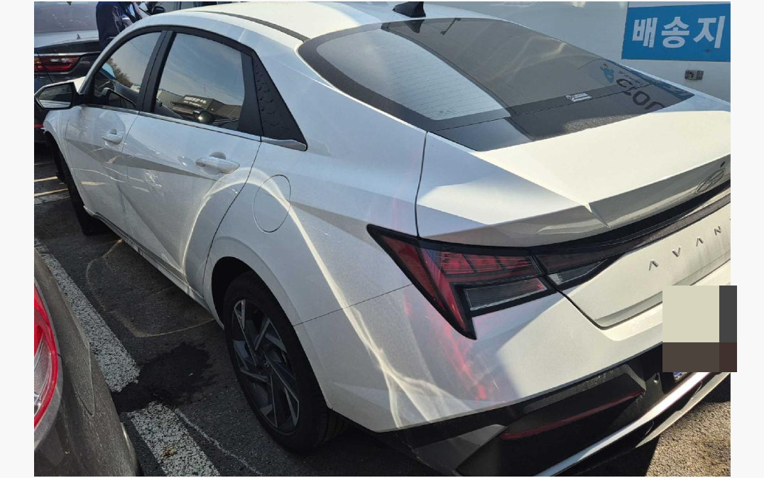 아반떼(AVANTE)