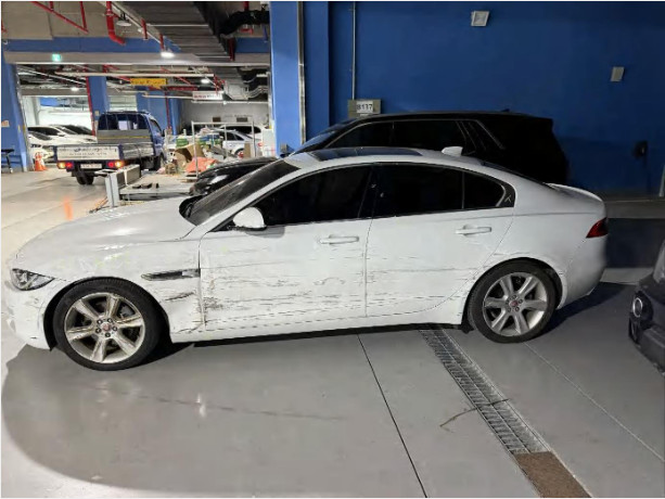 재규어 XE 20d