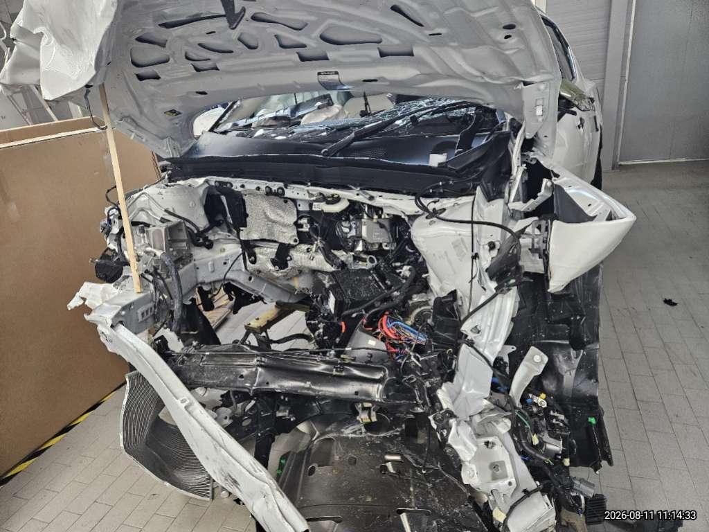 볼보 XC40B4 AWD
