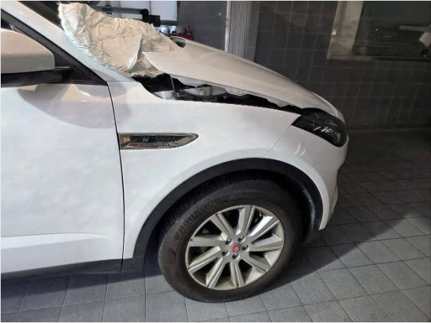재규어 E-PACE D180