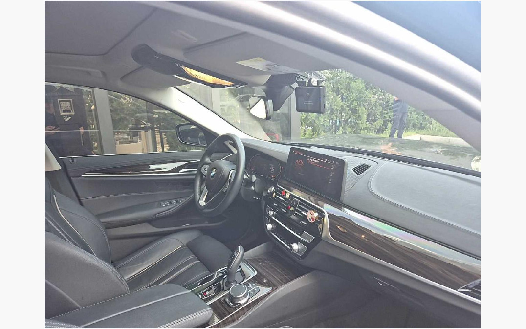 BMW 520i