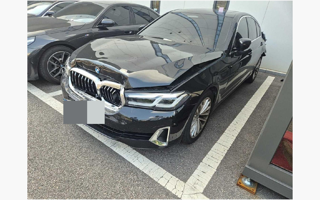 BMW 520i