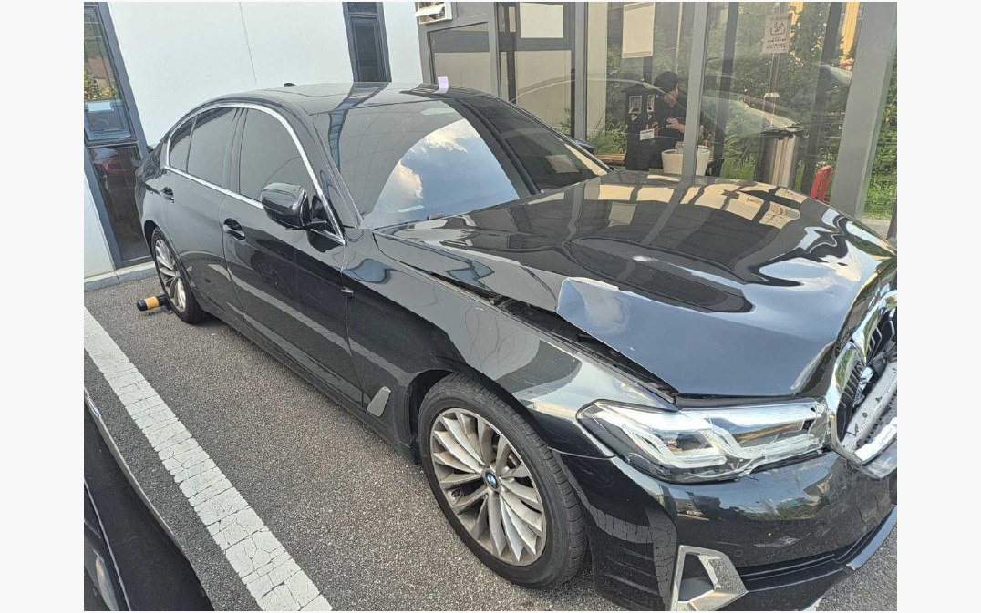 BMW 520i
