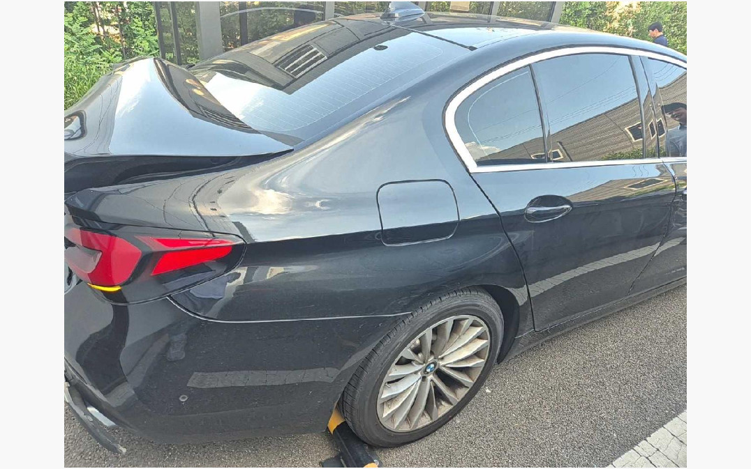 BMW 520i
