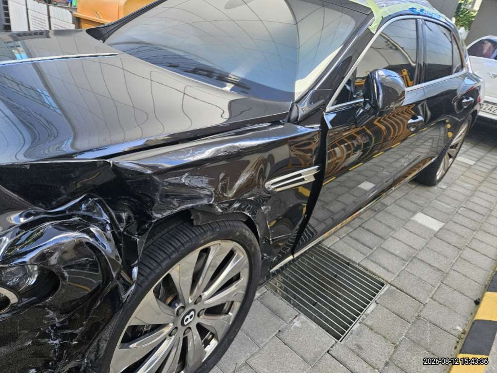 Flying Spur V8 (법인)