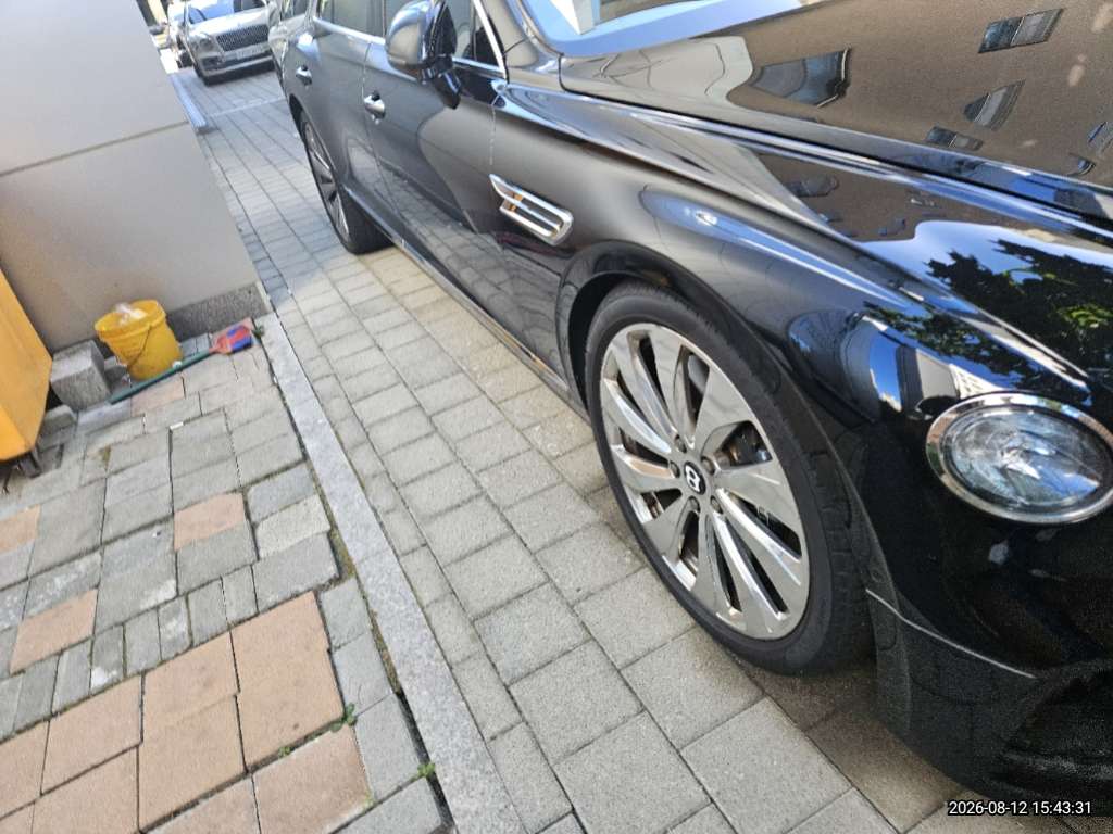 Flying Spur V8 (법인)