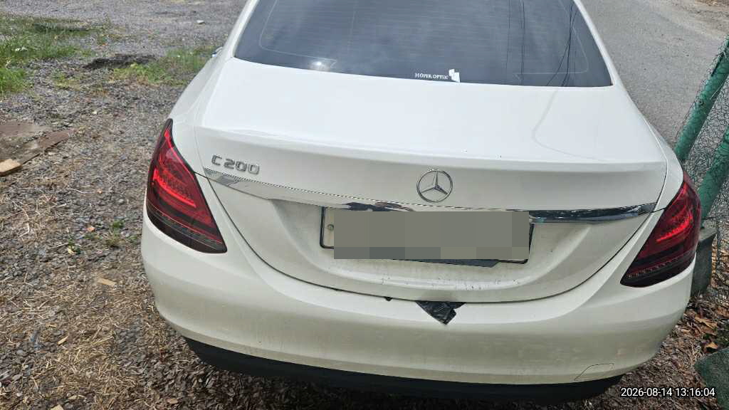 Mercedes-Benz C200
