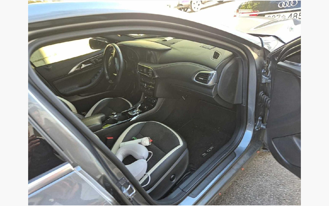 INFINITI Q30