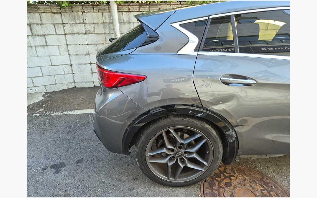 INFINITI Q30