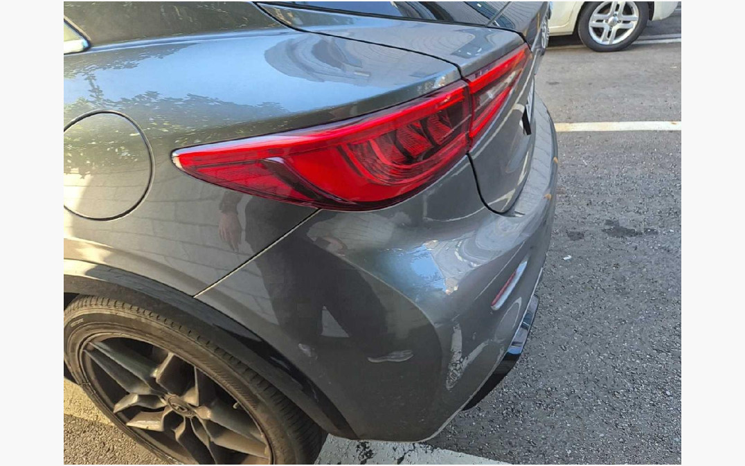 INFINITI Q30